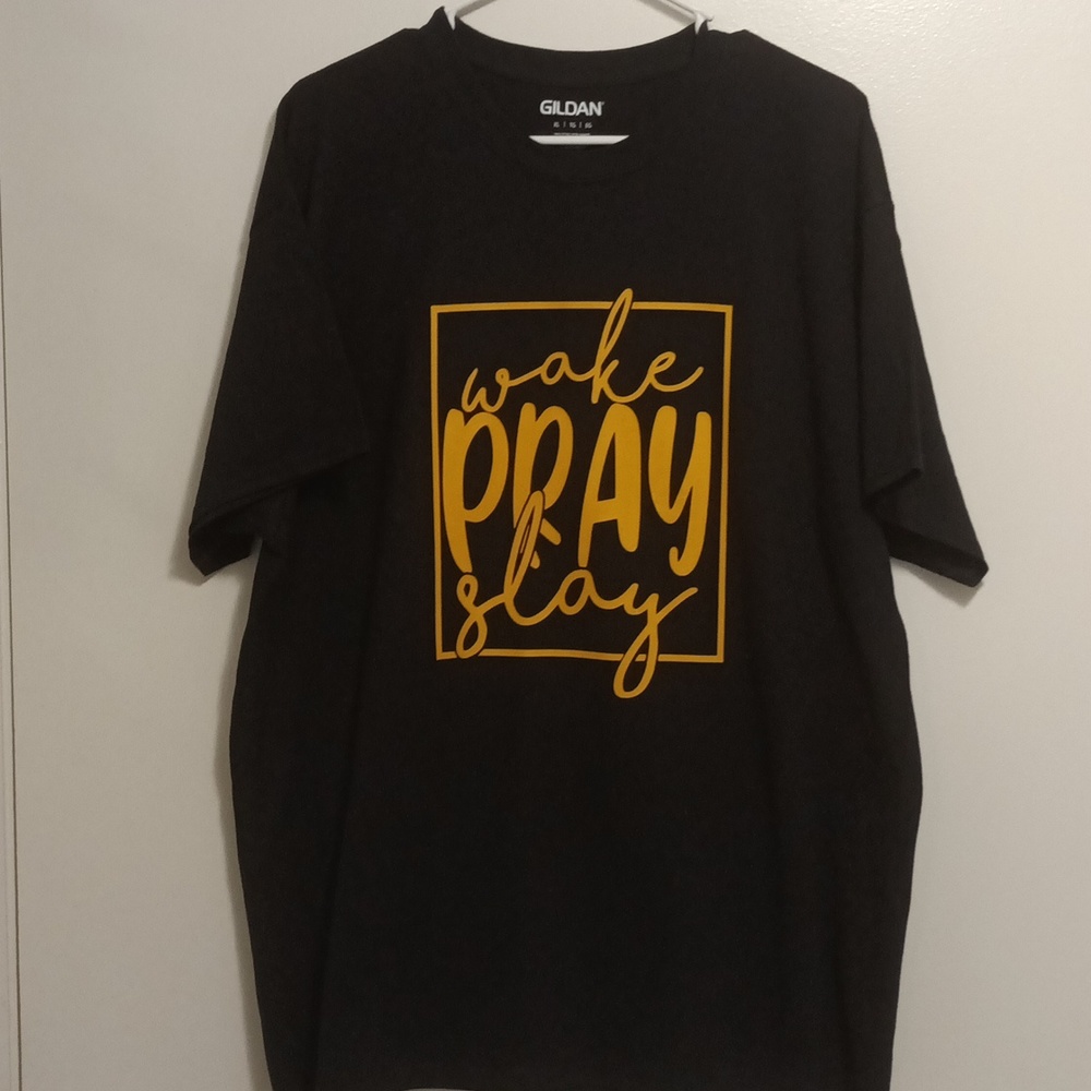 Gildan XL Black graphic T-shirt